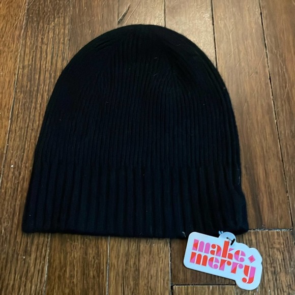 Nordstrom Cashmere Blend Black Beanie New - Picture 1 of 2